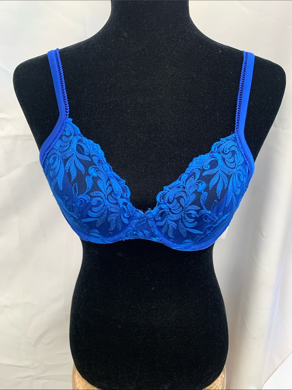 La Perla Royal Blue Embroidered Lace Underwire Bra